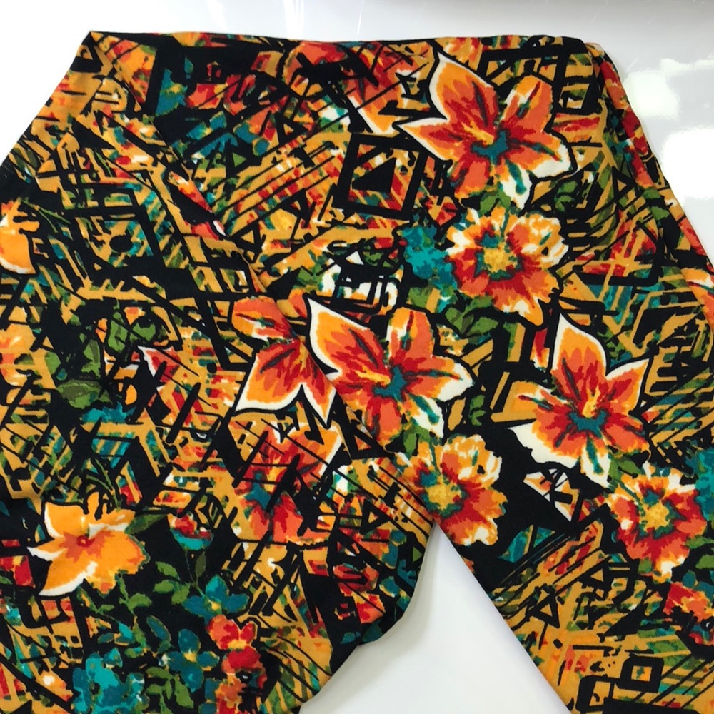 LuLaRoe One Size Leggings